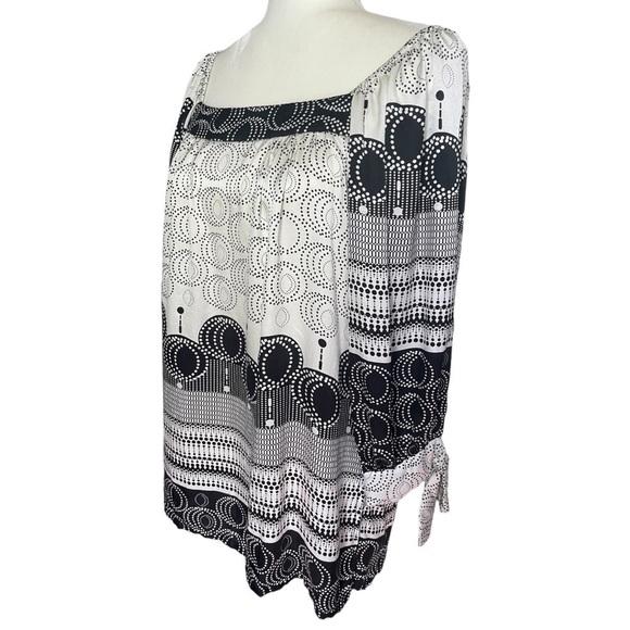Karen Kane Silk Like Blouse Black White Geometric  Pattern L - Picture 4 of 8